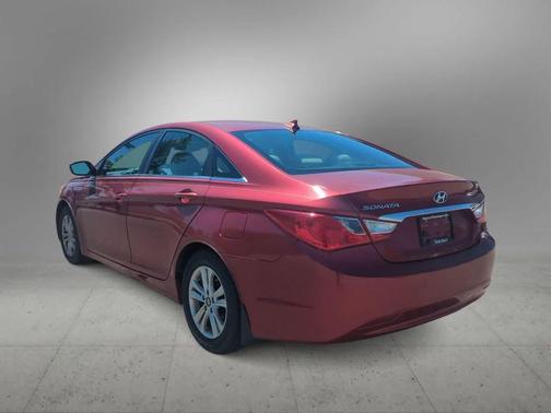 Sparkling Ruby 2013 Hyundai SONATA GLS