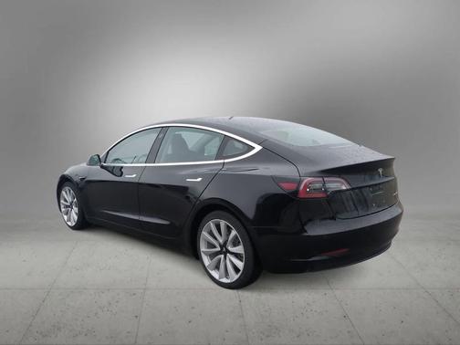 Black 2018 Tesla Model 3 Standard