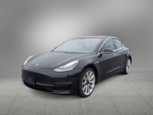 Black 2018 Tesla Model 3 Standard