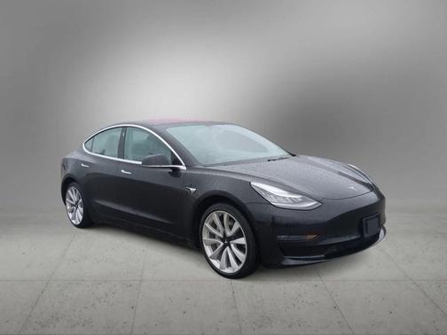 Black 2018 Tesla Model 3 Standard