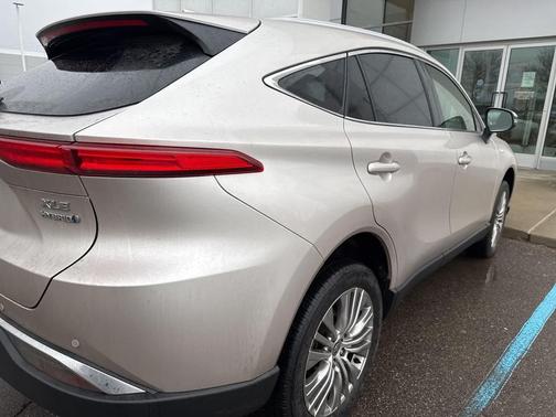 2021 Toyota Venza XLE