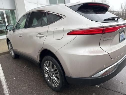 2021 Toyota Venza XLE