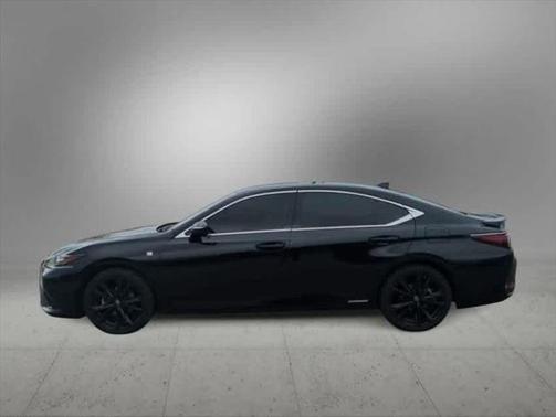 2022 Lexus ES 300h F SPORT