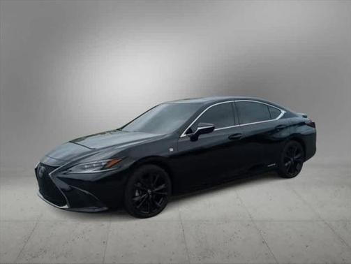 2022 Lexus ES 300h F SPORT
