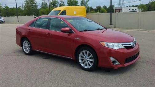 2014 Toyota Camry Hybrid XLE