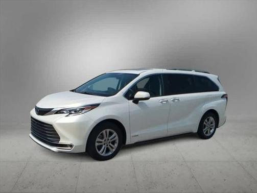 2021 Toyota Sienna Platinum 7 Passenger