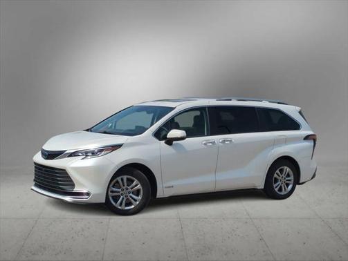 2021 Toyota Sienna Platinum 7 Passenger