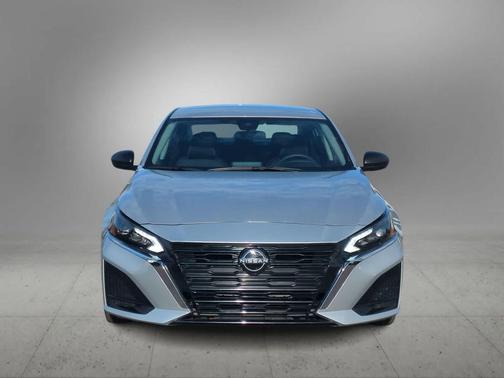 Brilliant Silver Metallic 2024 Nissan Altima 2.5 SV