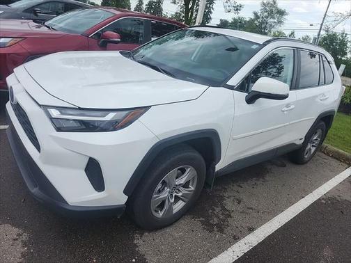 2024 Toyota RAV4 Hybrid XLE