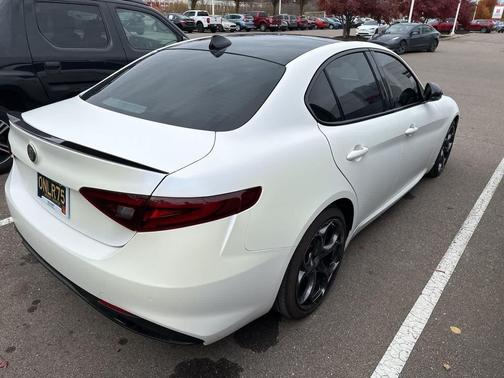 2023 Alfa Romeo Giulia Estrema AWD