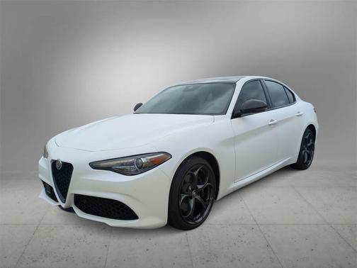 2023 Alfa Romeo Giulia Estrema AWD