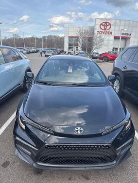 Black Sand Pearl 2022 Toyota Corolla SE