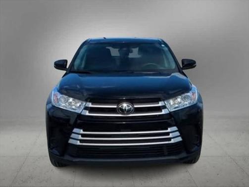 2019 Toyota Highlander LE I4