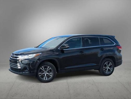 2019 Toyota Highlander LE I4
