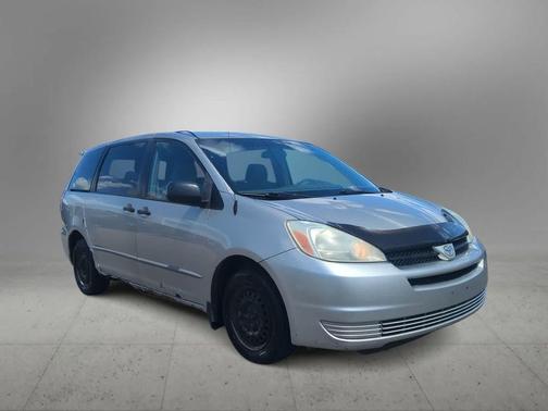 Silver Shadow Pearl 2005 Toyota Sienna