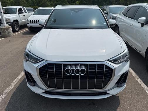 2024 Audi Q3 Premium 45 TFSI S line quattro Tiptronic