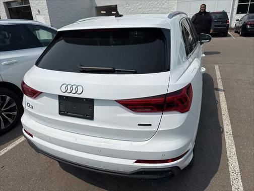 2024 Audi Q3 Premium 45 TFSI S line quattro Tiptronic