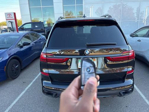 2022 BMW X7 xDrive40i