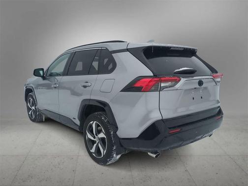 2024 Toyota RAV4 Prime SE