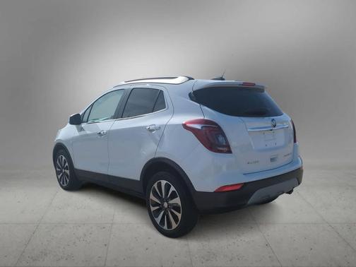 Summit White 2018 Buick Encore Essence