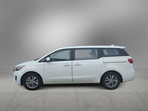 2018 Kia Sedona L