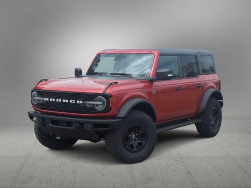 Hot Pepper Red Metallic Tinted Clearcoat 2024 Ford Bronco Wildtrak