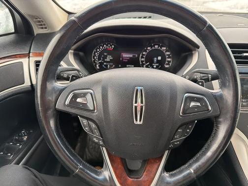 2015 Lincoln MKZ Base