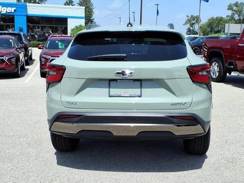 Green 2026 Chevrolet Trax FWD ACTIV