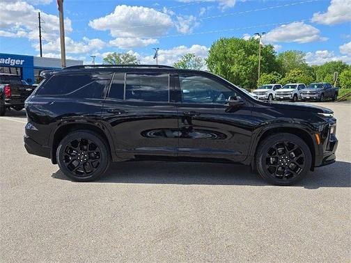 2025 Chevrolet Traverse RS