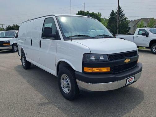 2025 Chevrolet Express 3500 RWD 3500 Regular Wheelbase WT