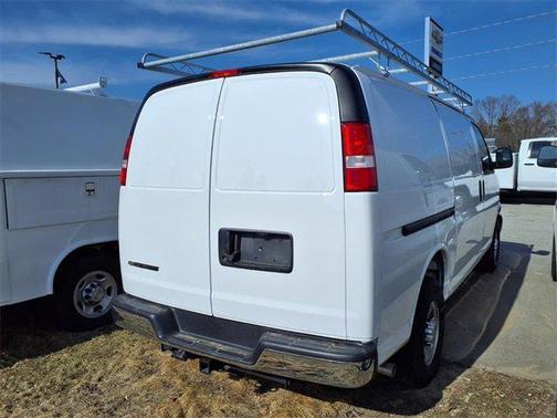 2025 Chevrolet Express 2500 RWD 2500 Regular Wheelbase WT