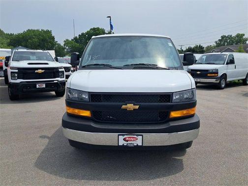 2025 Chevrolet Express 3500 RWD 3500 Extended Wheelbase WT