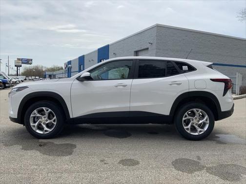 2025 Chevrolet Trax LS
