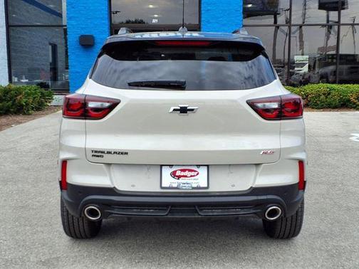 Tan 2026 Chevrolet Trailblazer RS