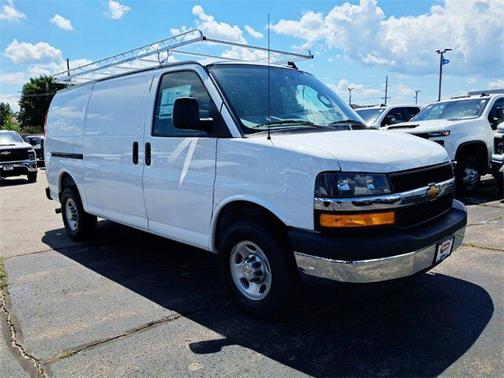 2025 Chevrolet Express 2500 RWD 2500 Regular Wheelbase WT