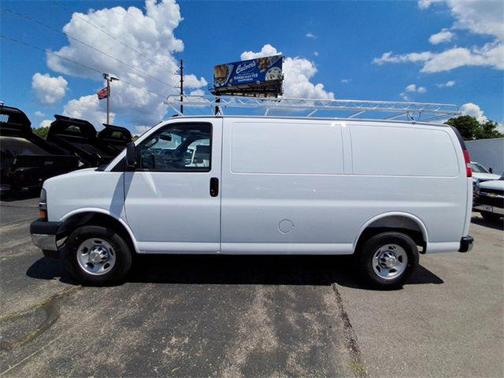 2025 Chevrolet Express 2500 RWD 2500 Regular Wheelbase WT