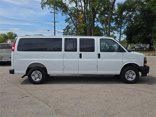 2025 Chevrolet Express 3500 RWD 3500 Extended Wheelbase LS