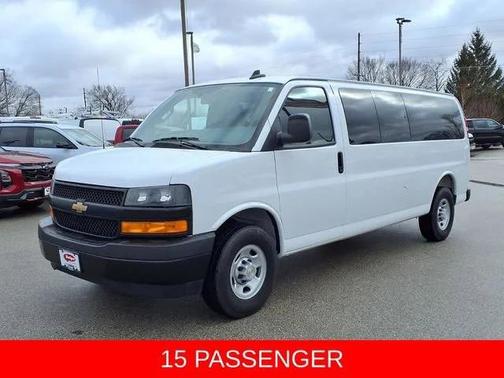 White 2025 Chevrolet Express 3500 RWD 3500 Extended Wheelbase LS