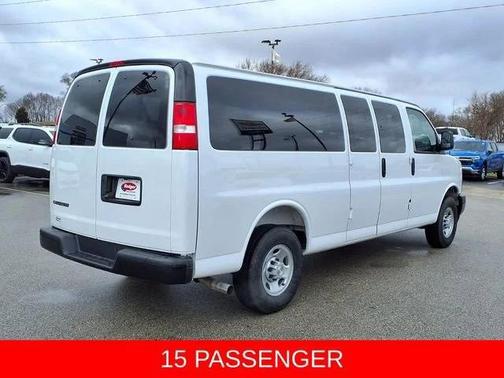 White 2025 Chevrolet Express 3500 RWD 3500 Extended Wheelbase LS