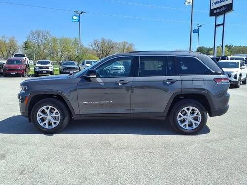 Gray 2022 Jeep Grand Cherokee Limited