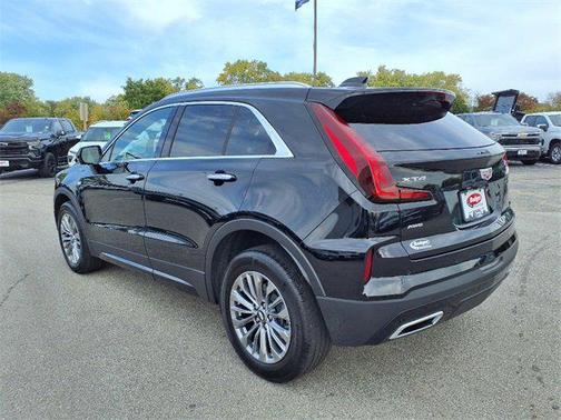 2025 Cadillac XT4 Premium Luxury