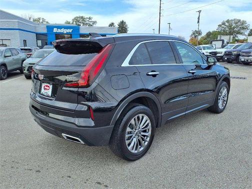 2025 Cadillac XT4 Premium Luxury
