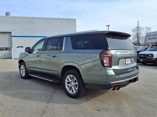 2023 Chevrolet Suburban Premier