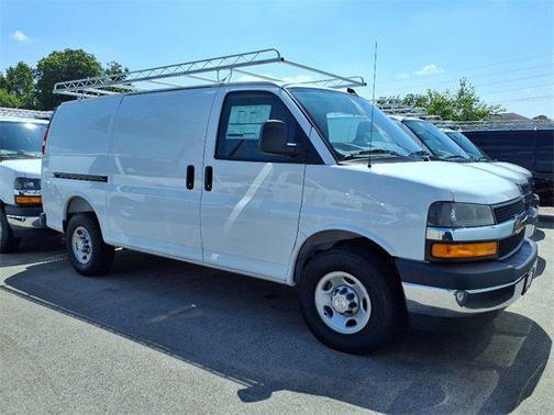 2025 Chevrolet Express 2500 RWD 2500 Regular Wheelbase WT