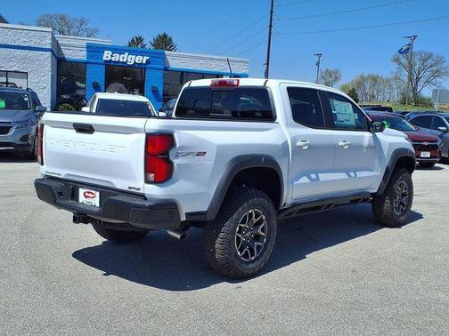 White 2026 Chevrolet Colorado ZR2