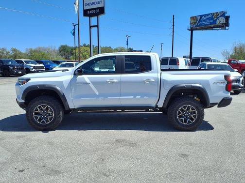 White 2026 Chevrolet Colorado ZR2