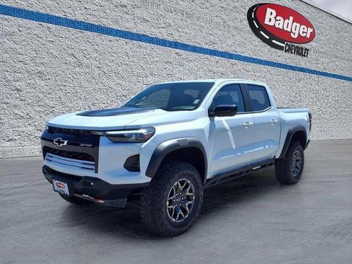 White 2026 Chevrolet Colorado ZR2