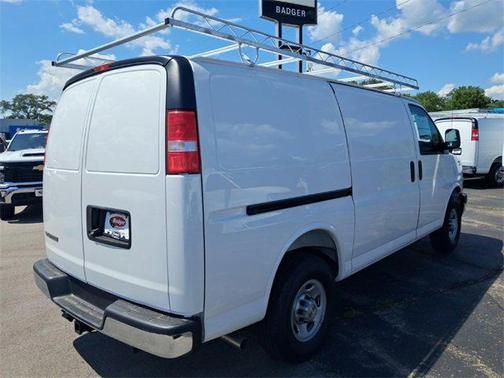 2025 Chevrolet Express 2500 RWD 2500 Regular Wheelbase WT
