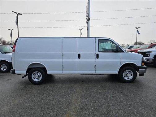 2025 Chevrolet Express 3500 RWD 3500 Extended Wheelbase WT