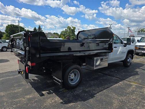 2025 Chevrolet Silverado 3500 WT